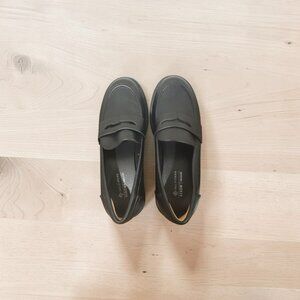 Classic leather loafer